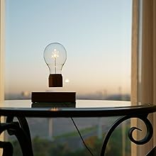 THT Japan 空中に浮くライト フライトニコラ NIKOLA-01 空宙を浮遊する電球「Nikola ニコラ」NIKOLA-01｜THT Japan｜#7297