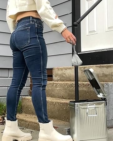 Bathroom trash can
