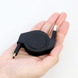 Stores and stores cables compactly.