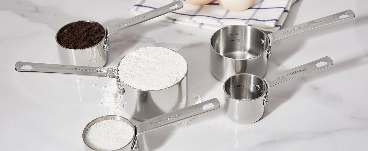 measuring cups