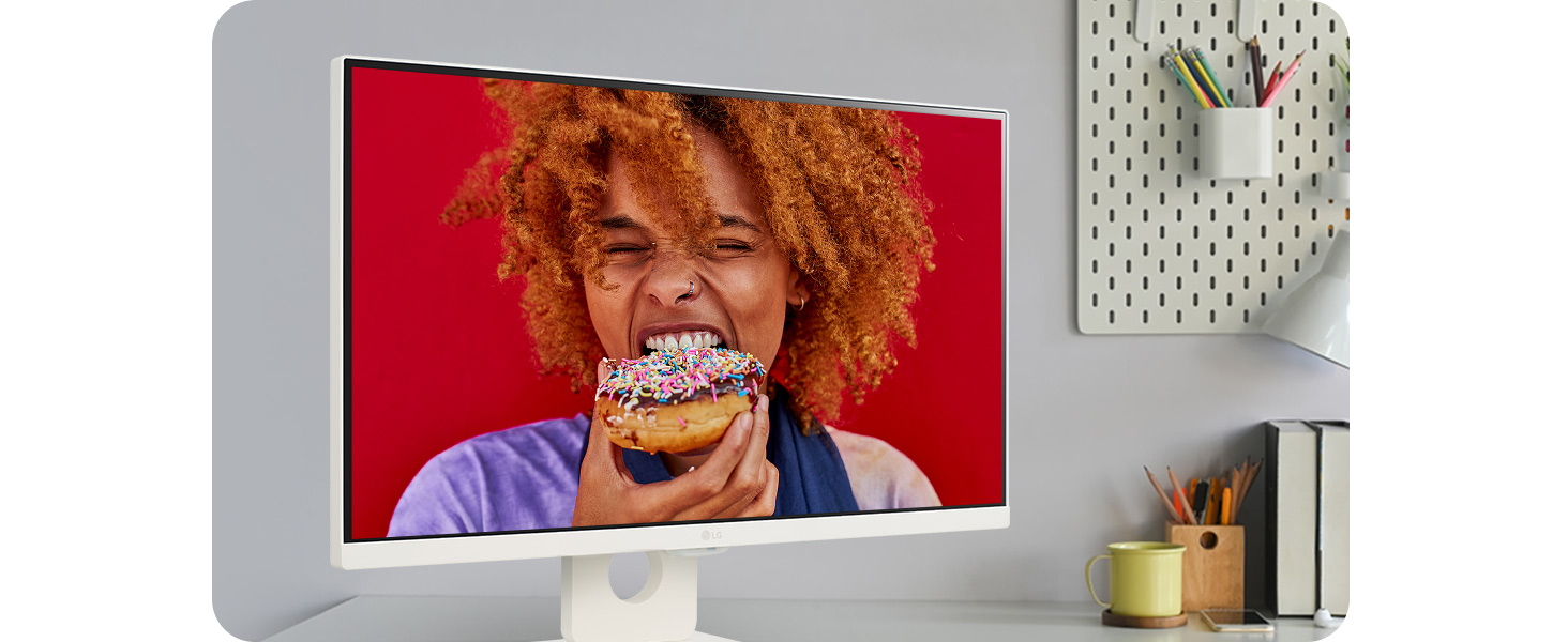 LG 62 cm (24) Full HD IPS Smart Display Monitor, webOS, ThinQ Home Dashboard , Magic Remote