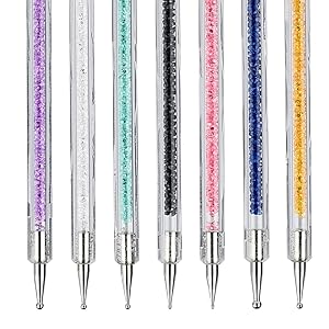 Rainbow colors, rich in fashion