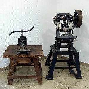 Small manufacture image 1