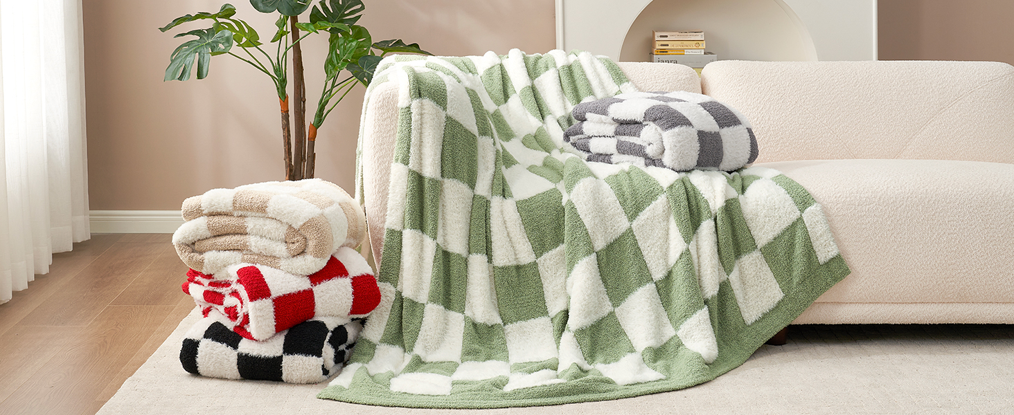 Checkered Faux Fur Throw Blanket