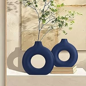 blue vase decor