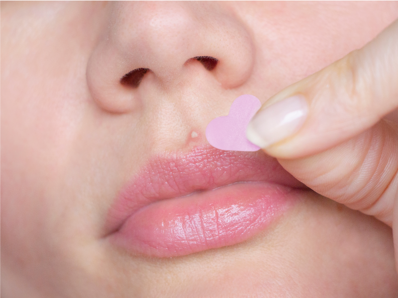 Compact, single-use packets offer a more hygienic under eye mask application each and every time