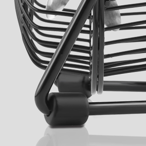 3 rubber cushions at the bottom keep the fan in its place while working.