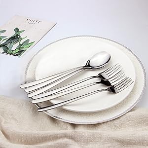 Saladini サラディーニ カトラリー ナイフ フォーク セット ホワイト Saladini サラディーニ カトラリー ナイフ フォーク セット ホワイト