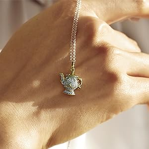 Belle Candle holder image