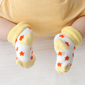newborn socks 0-6 months