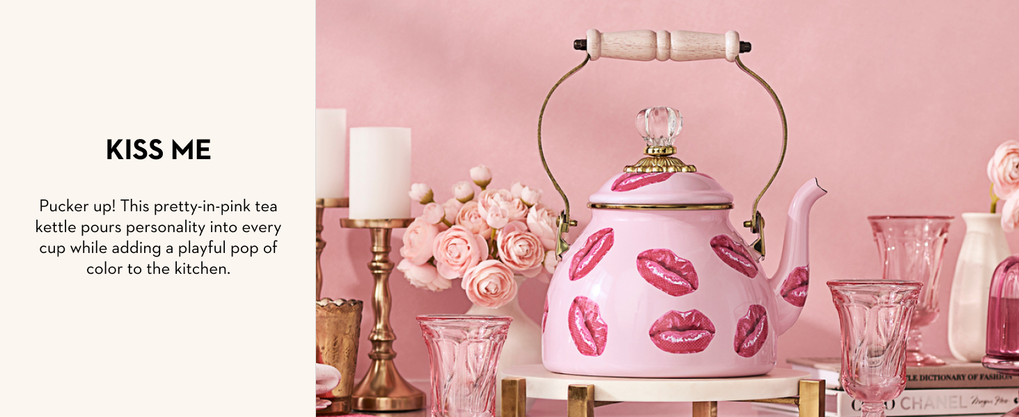 An enamel tea kettle Kiss Me, lip decor, pink kitchen, shades of pink.