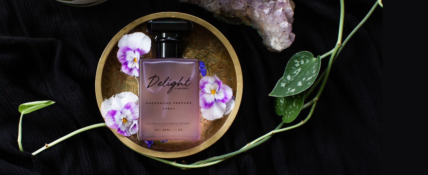 Delight pheromone perfume