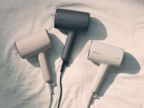 Panasonic　EH-NA0K-H　ヘアードライヤー ナノケア　ミストグレー パナソニック ナノケア EH-NA0K-H [ミストグレー] 価格比較