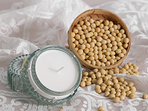 soy wax scented candle
