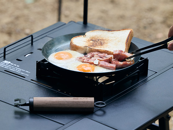 バーベキュー・調理用品 yamatoumi55 Amazon.co.jp: TAKIBING FRYPAN 焚き火フライパン 鉄フライパン