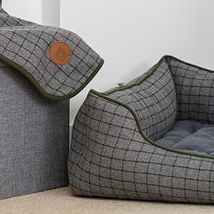 Petface Moss Green Square Dog Bed with Reversible Cushion, Machine Washable, Large (Pack of 1) 13 Petface Moss Green Comforter Dog Blanket