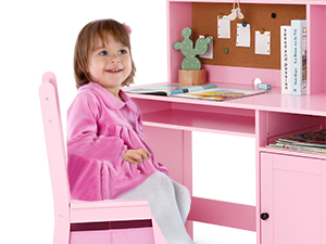 Kids Desk and Chair Set for bedroom