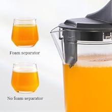 Comparison of orange juice separation: Left glass shows separated juice, right shows uniform juice with a specialized pourer attached.