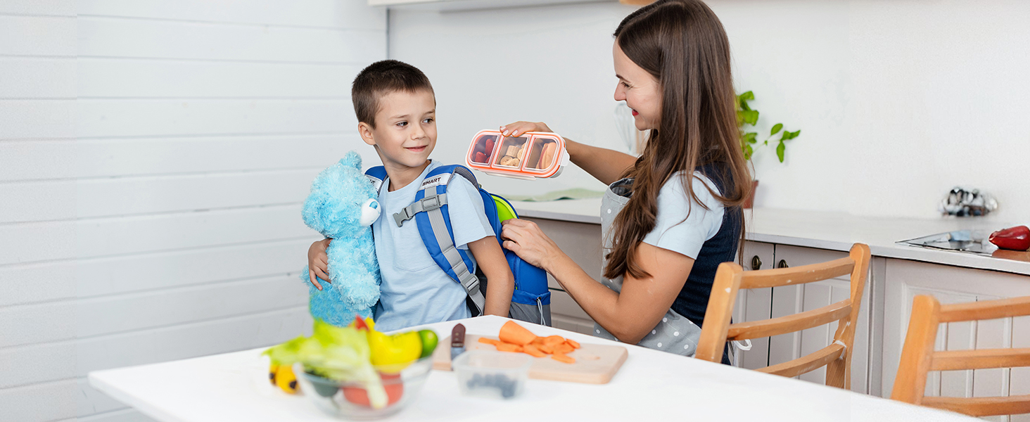 kids snack box lunchable container