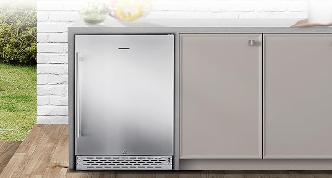 lockable beverage refrigerator