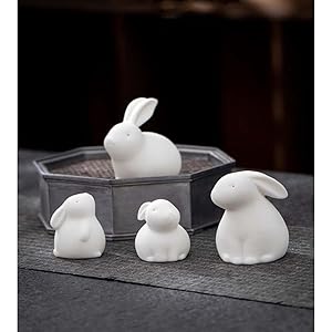 Amazon.co.jp: ウサギの置物 陶器 招福 干支 雑貨 うさぎ 新年