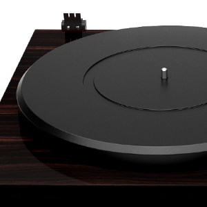 RECORD PLAYER-Solid iron platter