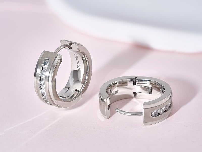 20YEARS ASYMMETRIC EARRiNGs (ピアス) SiM Amazon.com: Asymmetric Moon Star CZ Ear Cuff Wrap Clip On