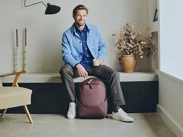 Re-engineered interior layout with zipper stretch pockets