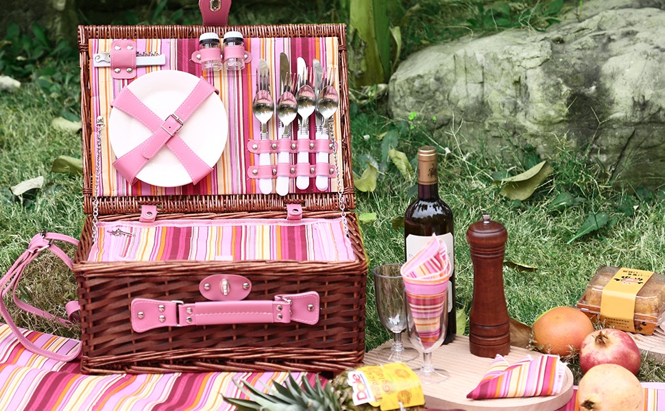 HYBDAMAI Wicker Picnic Basket for 4 with Waterproof Picnic