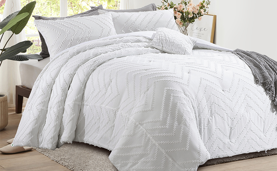 ROYALAY Tufted Oversized King Comforter Set 120x1203