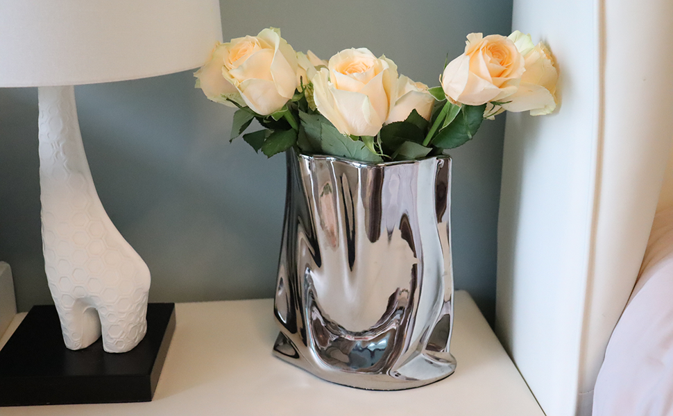 バカラ　グレインVASE Magnificent Pair of Baccarat Emerald Green Japanesque Vases