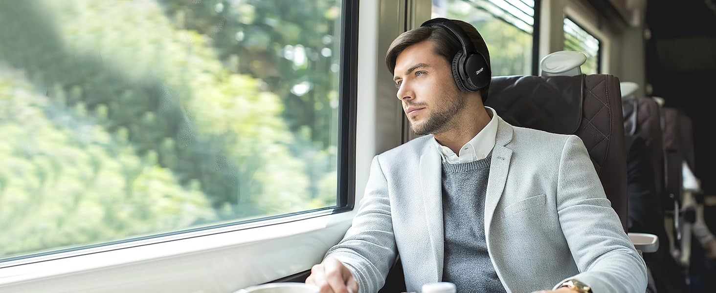 Noise cancelling headphone