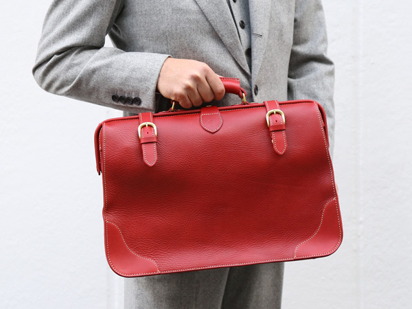 Amazon.co.jp: [ポルコロッソ] オーバーナイトダレスバッグA4E