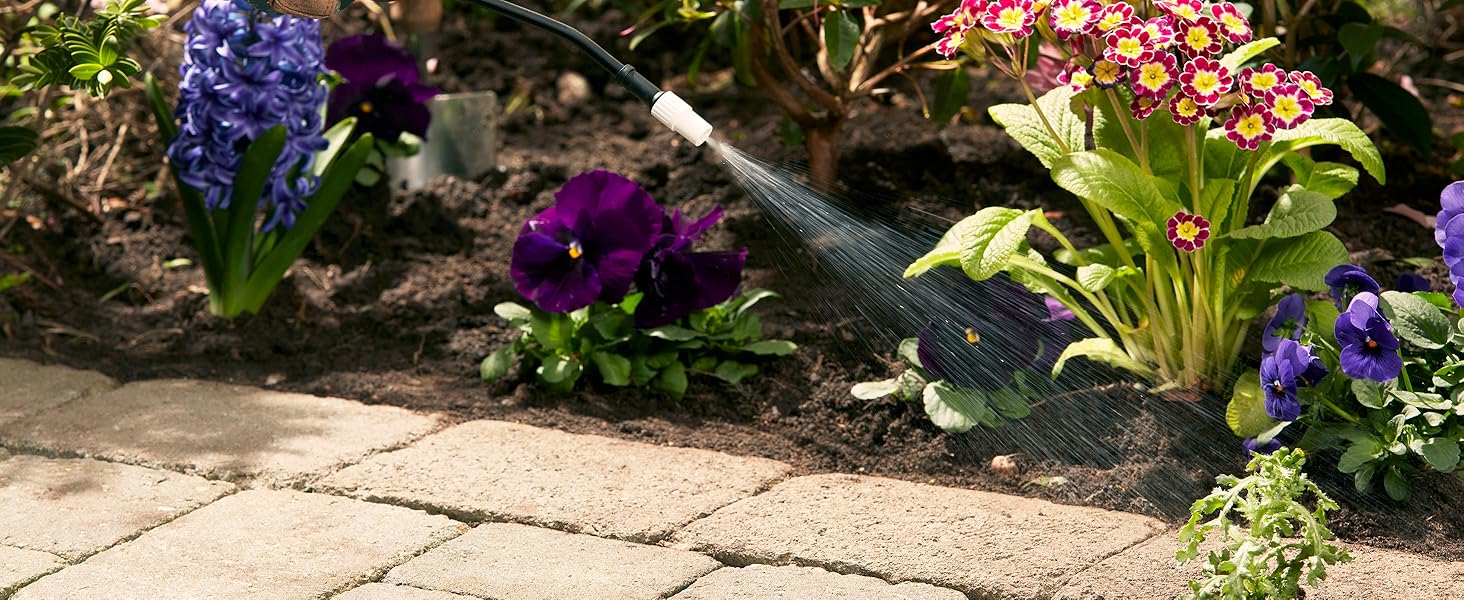 Using the Roundup Total Optima Pump ‘n Go 5 litre wand