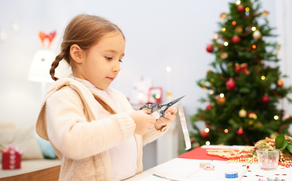 Vintage European Style Sewing Scissors Flower Plum Blossom Scissors Embroidery Stainless Steel