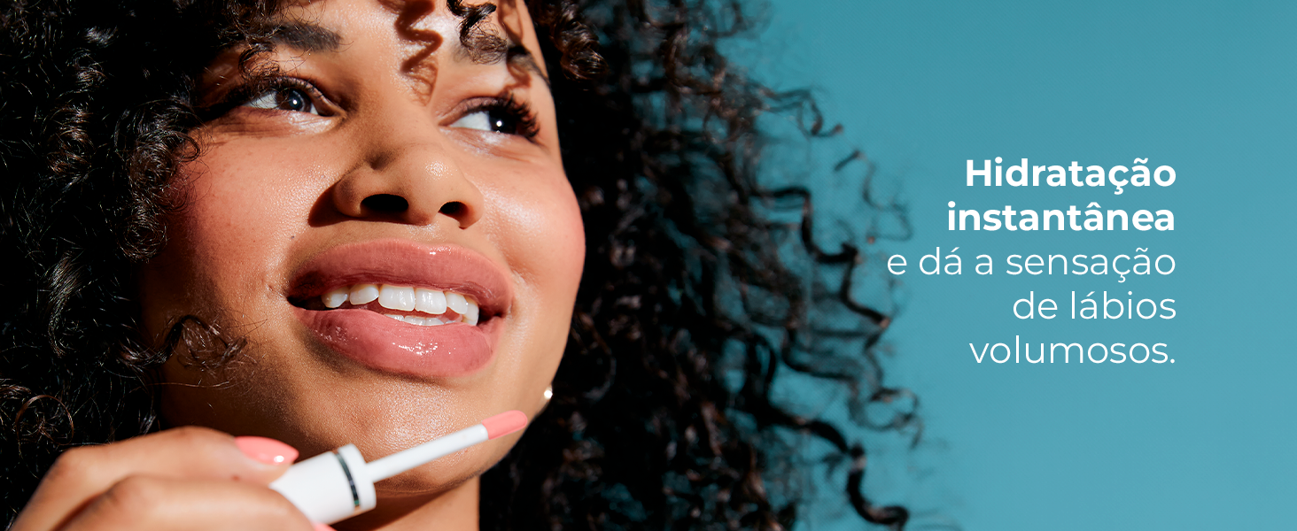 Hidratação instantânea com a sensação de lábios volumosos.