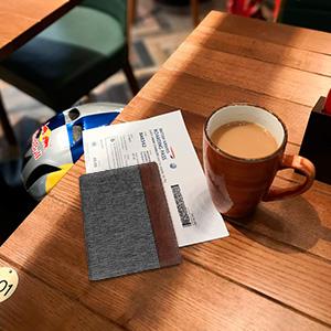 passport holder 