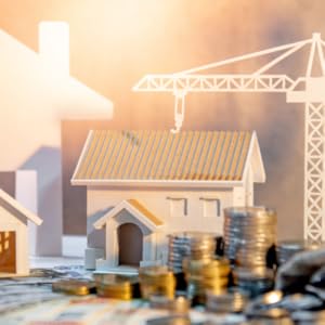 Günstig sanieren & modernisieren – Die 40 besten Tricks: Wie Sie als Immobilienbesitzer beim Umbau viel Geld sparen, ohne auf solide Qualität zu verzichten Sparen Sie bares Geld durch clevere Sanierungstipps