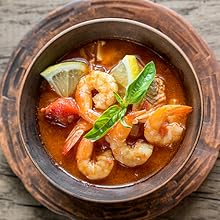 The Latest Slow Cooker Cookbook for Beginners: 2000 Days Super Easy and Healthy Slow Cooking Recipes