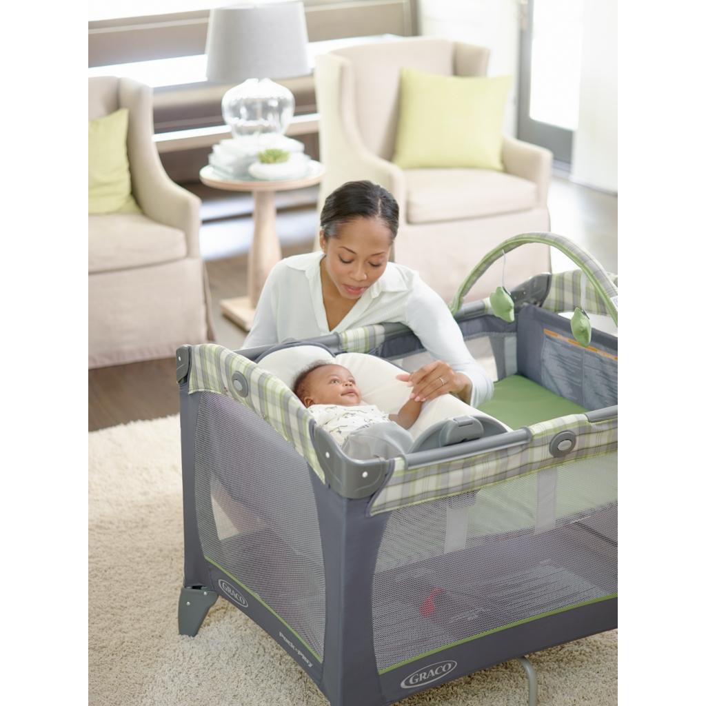 Graco Pack 'n Play Playard with Reversible Napper and