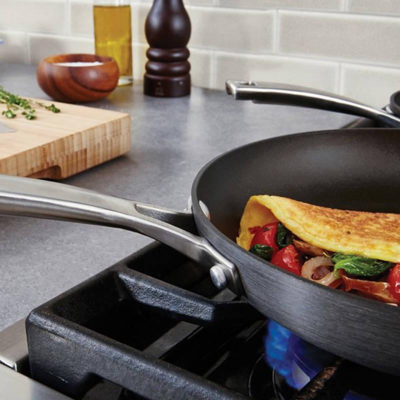 Calphalon 1932339 Classic Nonstick Omelet Fry Pan With