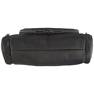 amazonbasics hanging toiletry kit