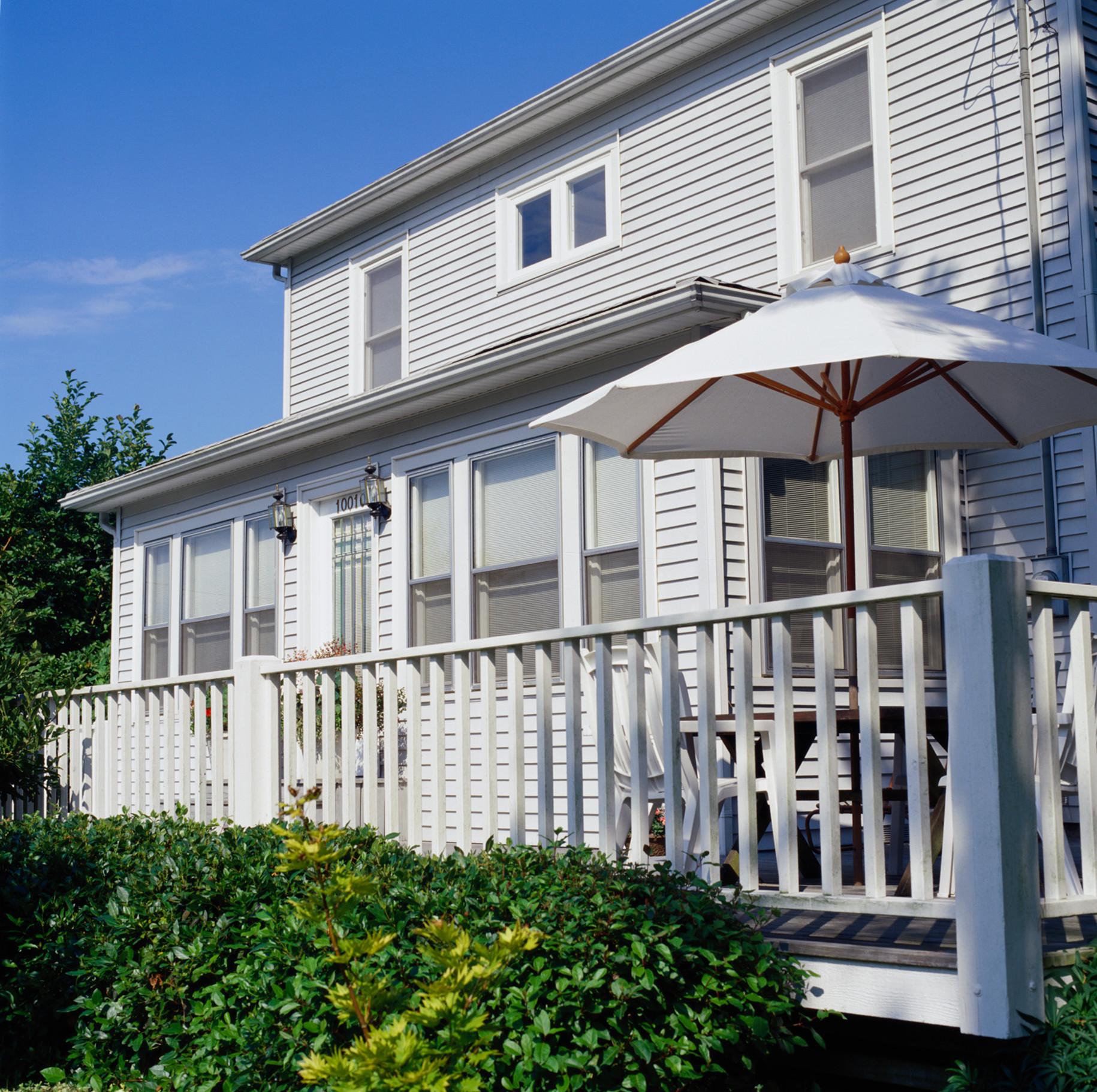 KILZ Exterior Siding, Fence, and Barn Paint, Red, 1gallon KILZ Exterior Siding, Fence, and Barn Paint, Red, 1gallon