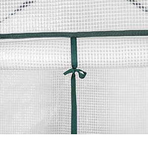 Treibhaus mit aufrollbarem Eingang