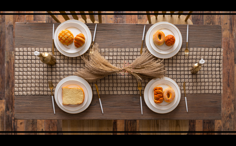 Valea Home Table Runners 12 x 72 Inch Glitter Gold Clover