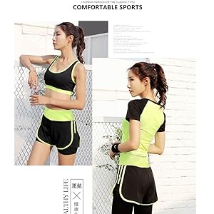 スポーツウェアー