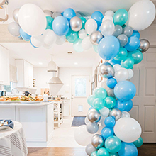 white balloon