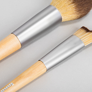 makeup brush
