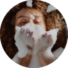 Removes dirt and refreshes skin