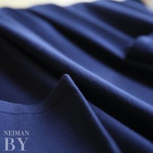 A tunic dress that can be used for many seasons from spring to autumn and winter. In spring and autumn, you can match it with outerwear such as a G jacket, jacket, or hoodie.